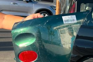 paraurti destro Yaris Verso 2003
