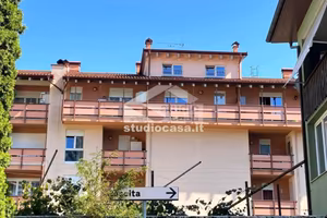 Appartamento di 105 m² con 4 locali e box auto dop