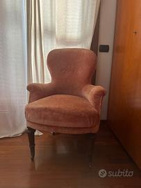 Poltroncina antica velluto rosa