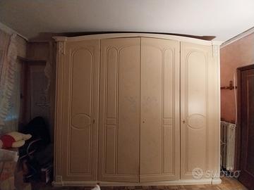 armadio in legno