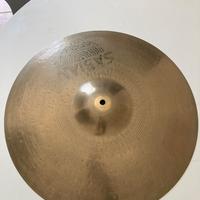 SABIAN HH MEDIUM THIN CRASH 18"