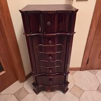 Cassettiera verticale in arte povera