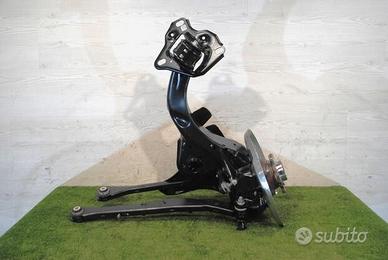 BMW F70 U06 Mozzo fusello posteriore destro| 13115