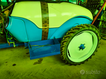 Botte diserbo trainata Osella