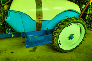 Botte diserbo trainata Osella