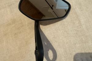 Specchietto dx Triumph