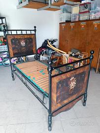 Letto Antico ferro battuto con madreperla