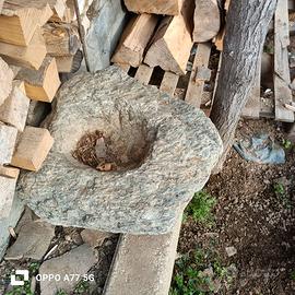 GIARDINO- MANGIATOIA SASSO