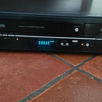 Funai WD6D-D4413DB videoregistratore combo DVD VHS