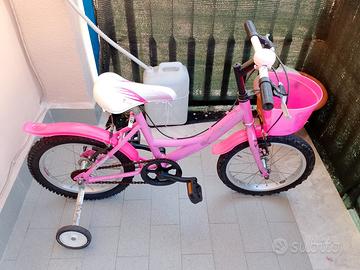 bicicletta per bambina da 4 a 6 anni.