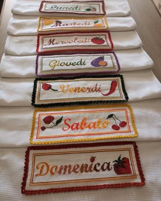 canovacci con ricamo mamo