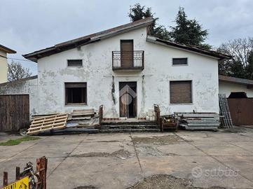 CASA INDIPENDENTE A MONTELLO
