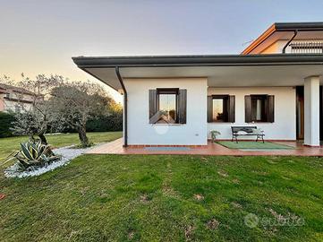 VILLA SINGOLA A MONTEBELLUNA
