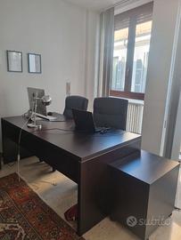 Scrivania e cassettiera