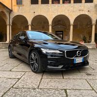 VOLVO S60 T5 R DESIGN