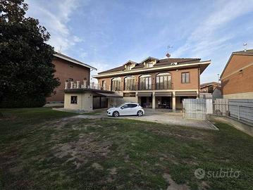 Immobile in asta di 457 m² con 4 locali a Nichelin