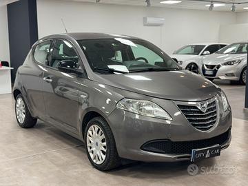 Lancia Ypsilon 1.2 69 CV 5 porte Platinum