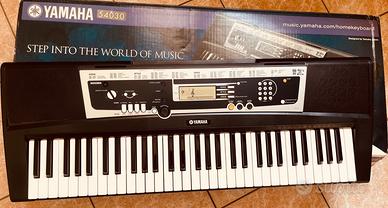 Pianola YAMAHA YPT-210