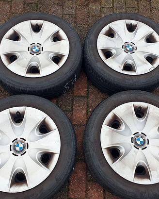 BMW Serie 1 Cerchi copri cerchi 16 gomme invernali