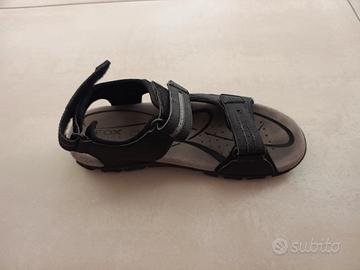 sandalo grigio Geox n41 esterno e soletta in pelle