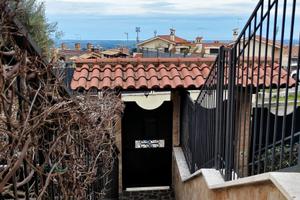 Porzione quadrifamiliare angolare