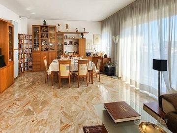 Appartamento di 138 m² con 4 locali a Sesto San Gi