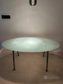 Tavolo in vetro