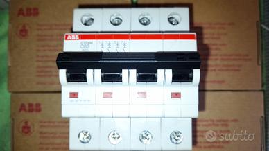 Interruttore quadripolare magnetotermico