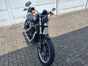 Harley Davidson sportster 883