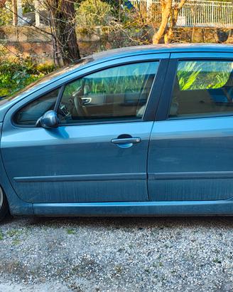 Peugeot 307 2.0 HDI 135 **A PEZZI O INTERA**