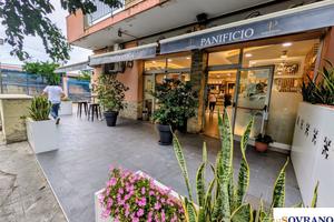 BONAGIA: LOCALE A REDDITO CAT. C/1 MQ 215