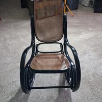 sedia a dondolo in legno 