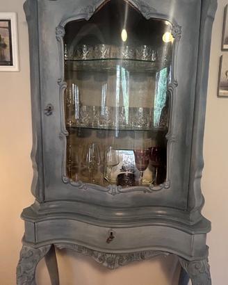 Credenza/vetrinetta in legno massello Rococò