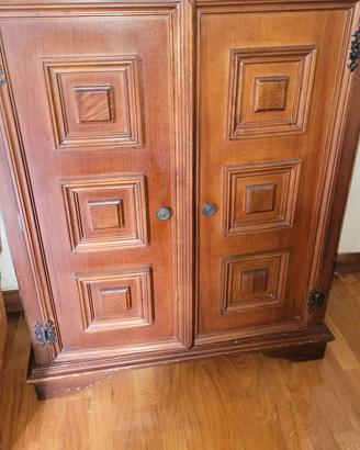 Credenza in legno