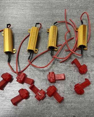 Resistenze resistori per fari o frecce a Led corre