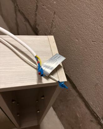 Specchiera per bagno con colonna