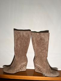 Stivali in camoscio beige nr38