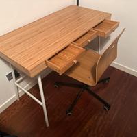 Scrivania/sedia legno ikea