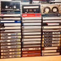 Lotto di 43 cassette audio vari