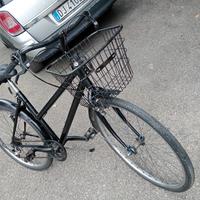 Bici Donna 26 cambio e Cestino pronta da usare