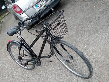 Bici Donna 26 cambio e Cestino pronta da usare