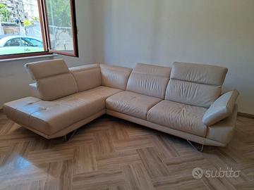 Divano angolare Natuzzi modello Coro — pelle vera