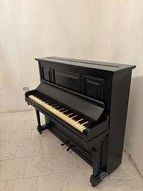 Pianoforte verticale nero