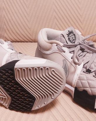 Scarpe da basket n.38.5 lebron witness 8