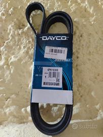 cintura serpentina per auto