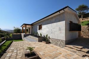 VILLA SINGOLA A MORLUPO