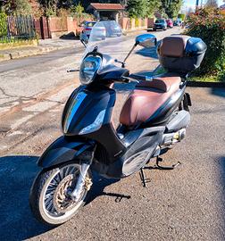 Piaggio Beverly 300 Police