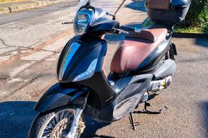 Piaggio Beverly 300 Police