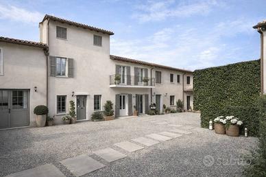 Cascina da Ristrutturare -Ideale per Edili Grande