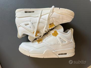 Air Jordan 4 metallic gold